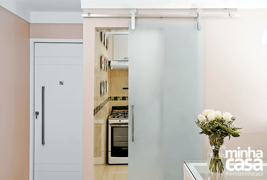 Tudo foi escolhido a dedo na decoração do apê de 72 m² quarto do casal