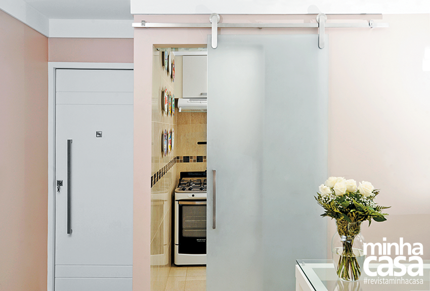 Tudo foi escolhido a dedo na decoração do apê de 72 m² quarto do casal