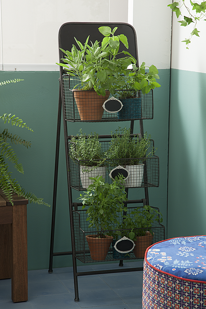 Varanda com decoração em estilo boho chic temperos