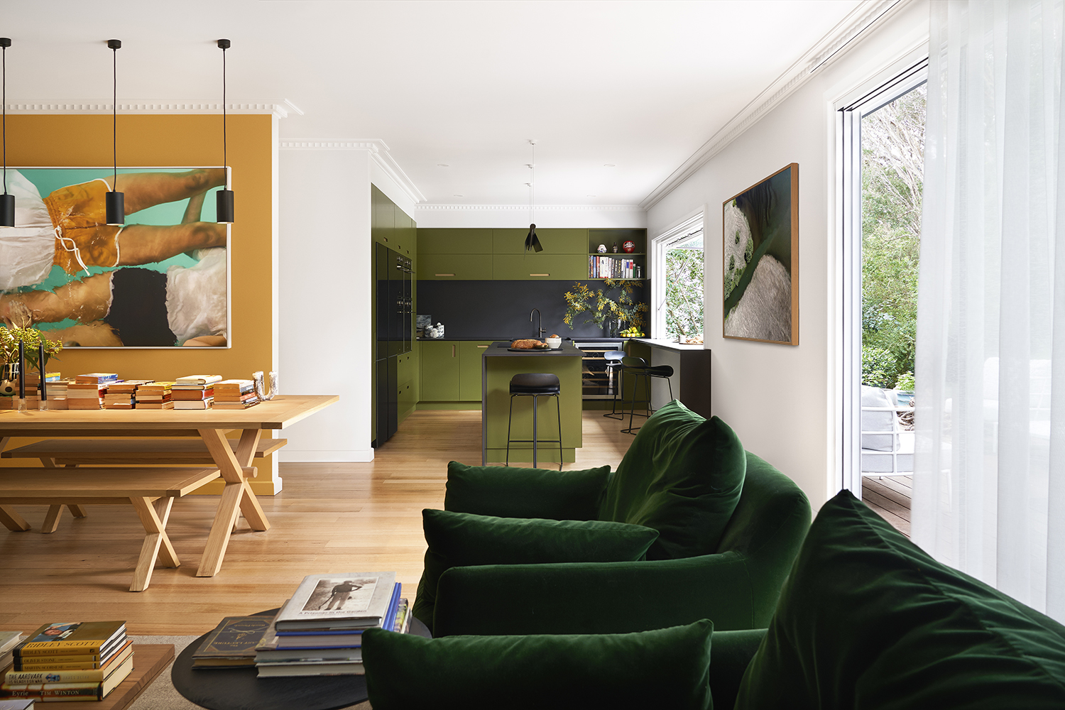 2-verde-e-ambar-se-harmonizam-no-decor-desa-casa-na-australia_1000px
