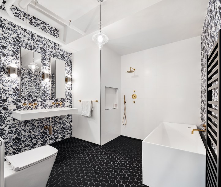 Toques industriais e minimalistas marcam este loft de 140 m² em Nova York