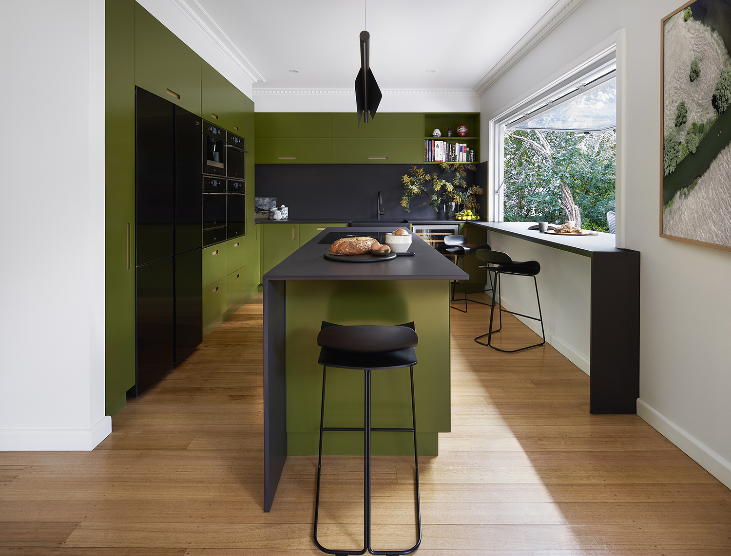 6-verde-e-ambar-se-harmonizam-no-decor-desa-casa-na-australia_1000px