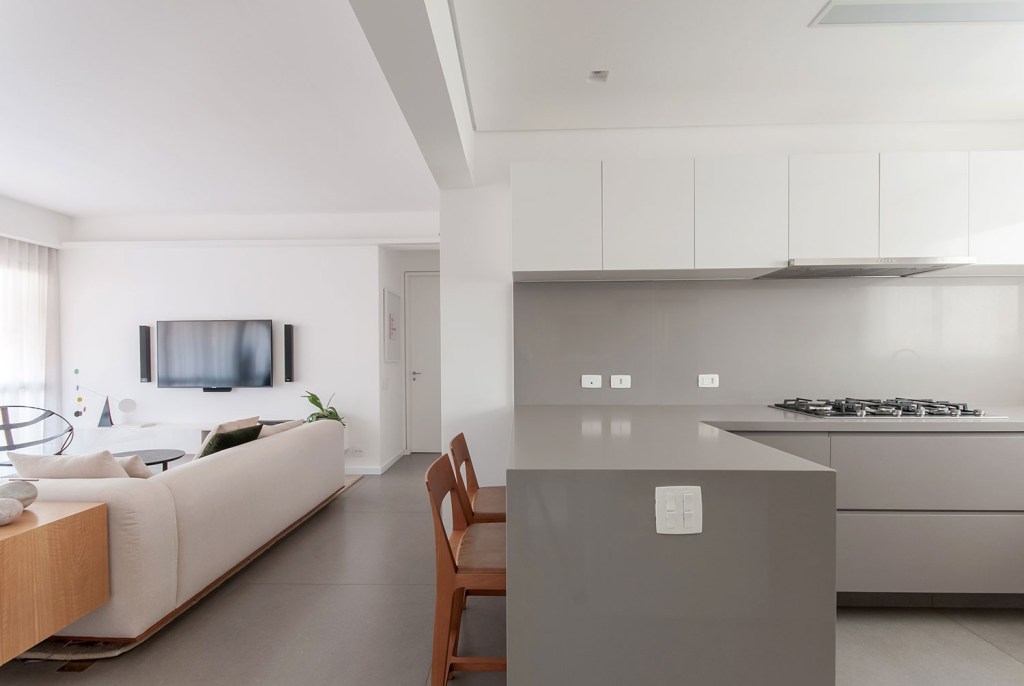 ambientes integrados com estetica minimalista e com tons claros casa.com estudio marion xavier 6 Vision Art NEWS