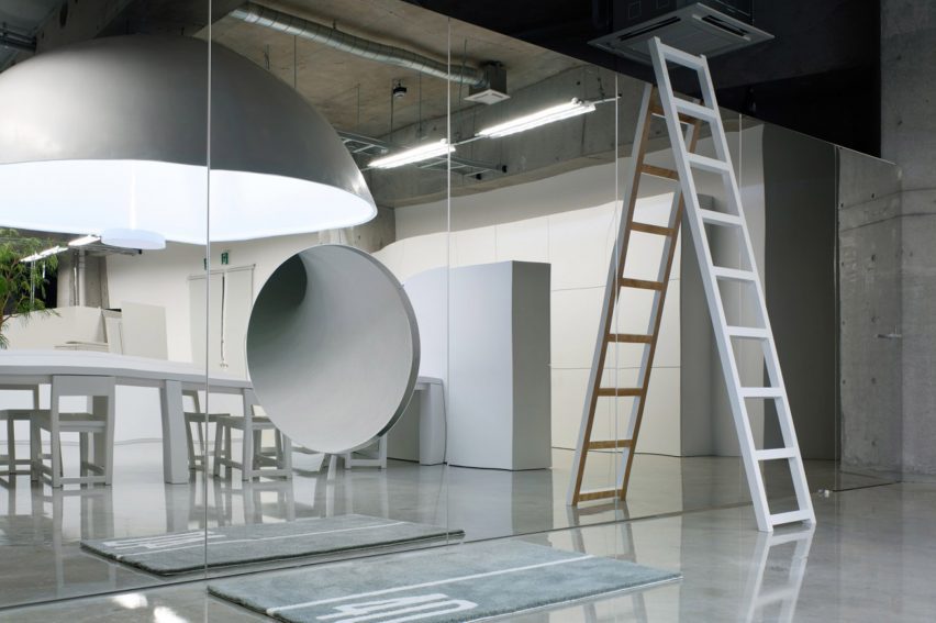 3-10-interiores-com-escorregadores-para-despertar-a-criança-interior
