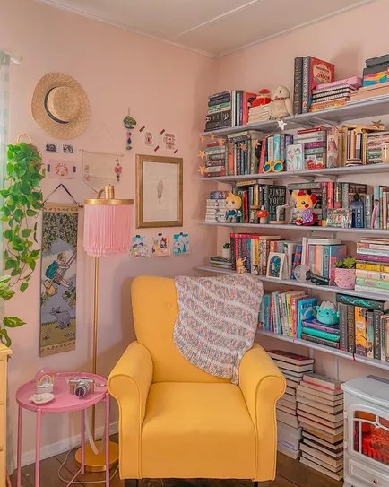 9-trends-dos-anos-80-que-amamos-ate-hoje-casa.com-the-spruce-6-monica-kim