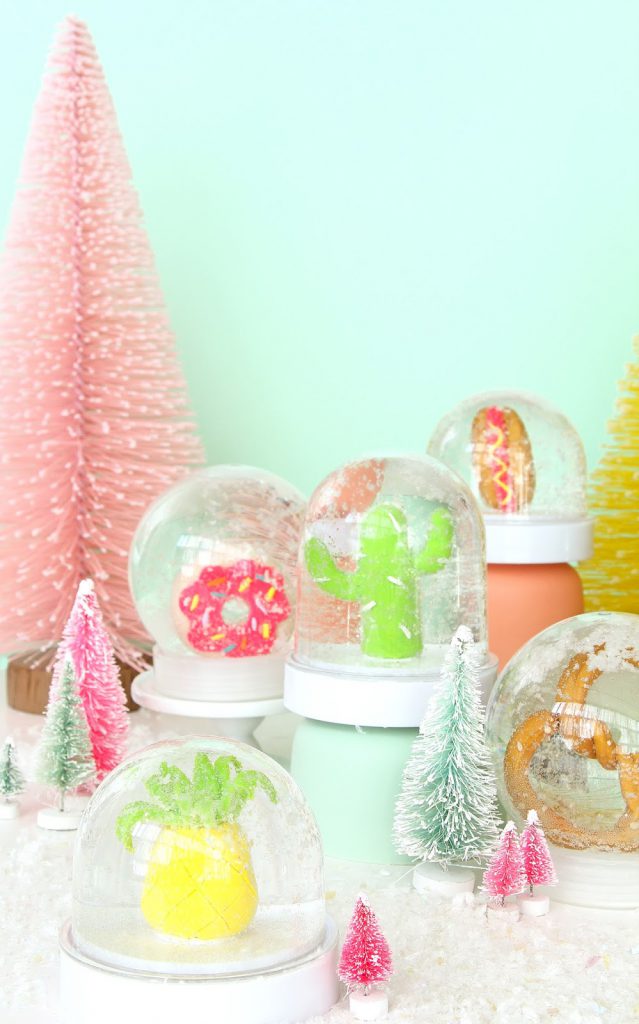 como-fazer-seus-proprios-globos-de-neve-casa.com-good-housekeeping-6-aww-sam