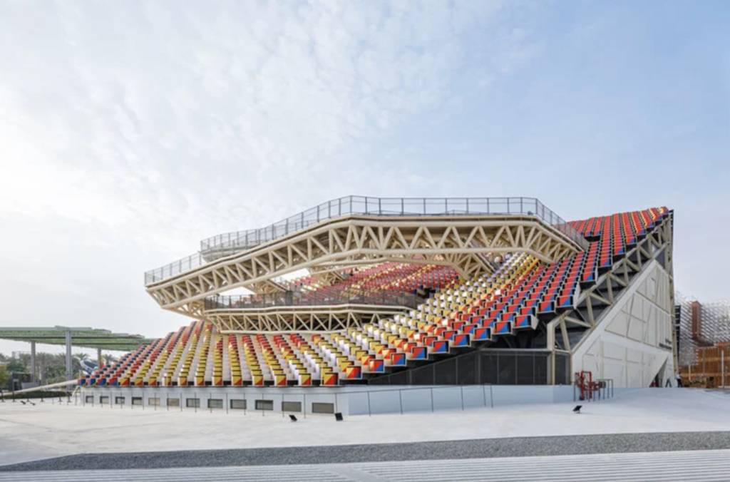 o-pavilhao-da-coreia-na-expo-dubai-muda-de-cor-casacombr-designboom-7