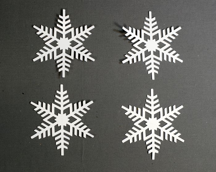 Faça um enfeite de Natal de floco de neve com papel