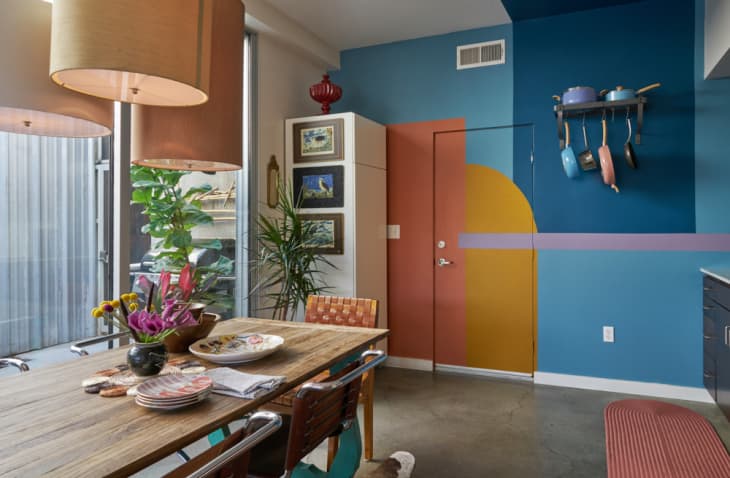 28-parede-geometrica-ambientes-diversas-formas-apartment-therapy-bethany-nauert 28-parede-geometrica-ambientes-diversas-formas-apartment-therapy-bethany-nauert