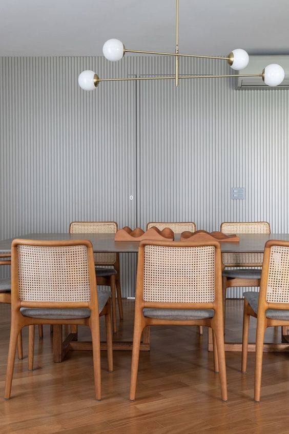 Como-iluminar-salas-de-jantar-e-varandas-gourmet-metal-dourado Como-iluminar-salas-de-jantar-e-varandas-gourmet-metal-dourado