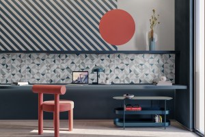 como-calcular-quantidade-revestimento-roca-ceramica-brasil-home-office-cadeira-vermelha-revestimento-geometrico-parede-pintura-artistica