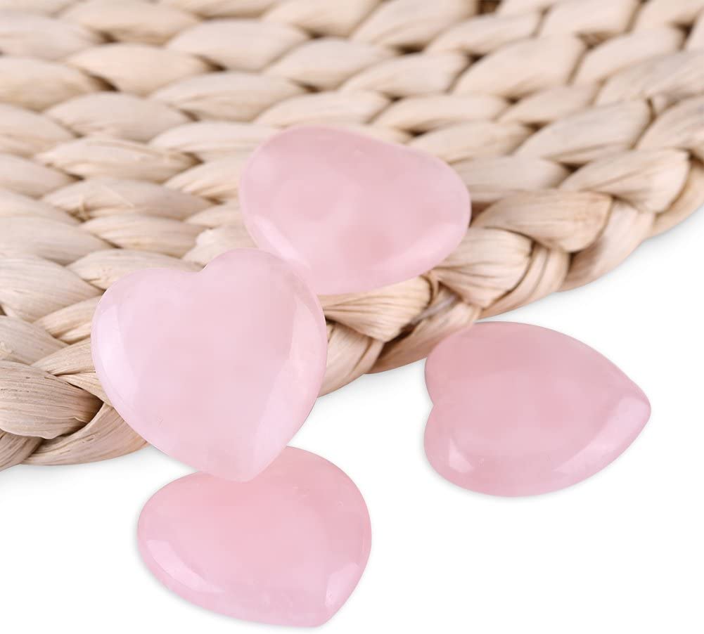 Quartzo rosa em formato de coração