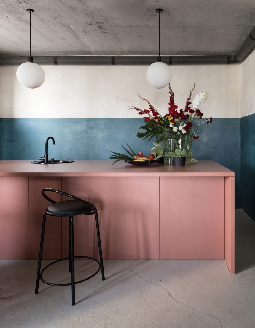 10 cozinhas que usam rosa de forma criativa