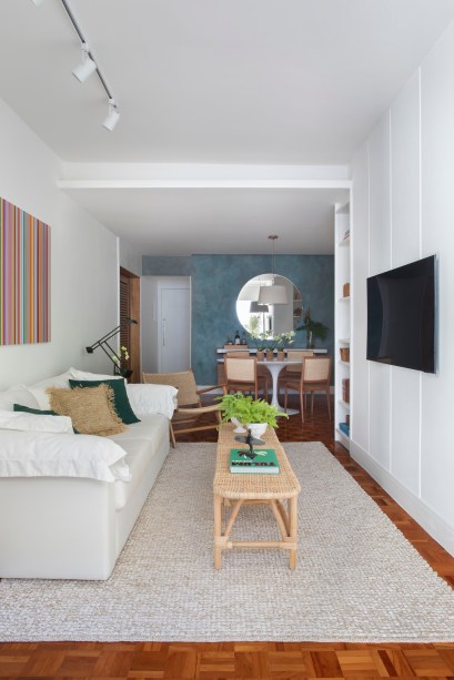 Apê de 85 m² para jovem casal tem décor jovem, despojada e cozy