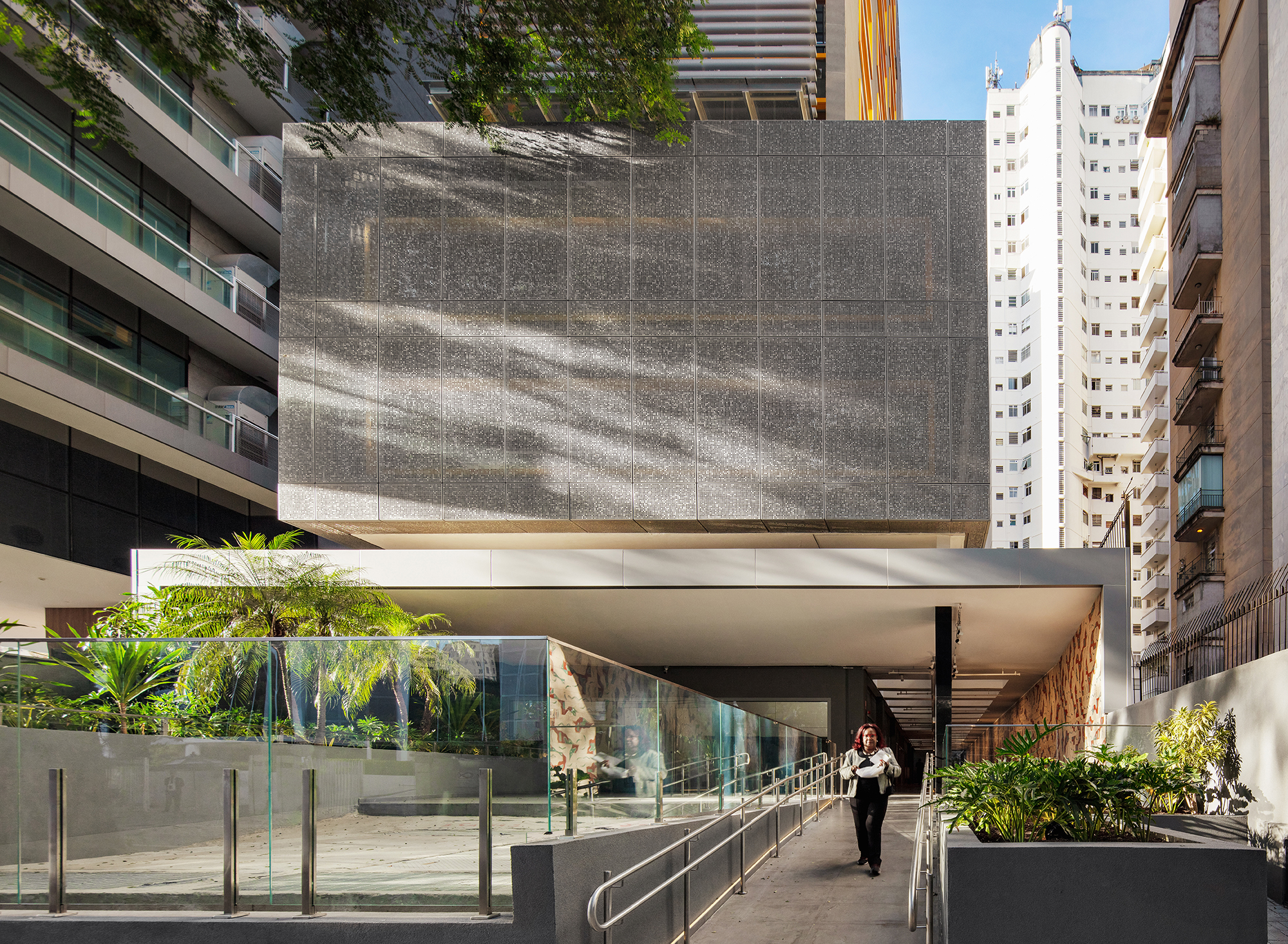 Retrofit do Edifício Bravo Paulista adequa a construção aos novos tempos