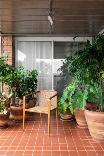 Decoração de varanda em apartamento: gourmet, pequena e com jardim