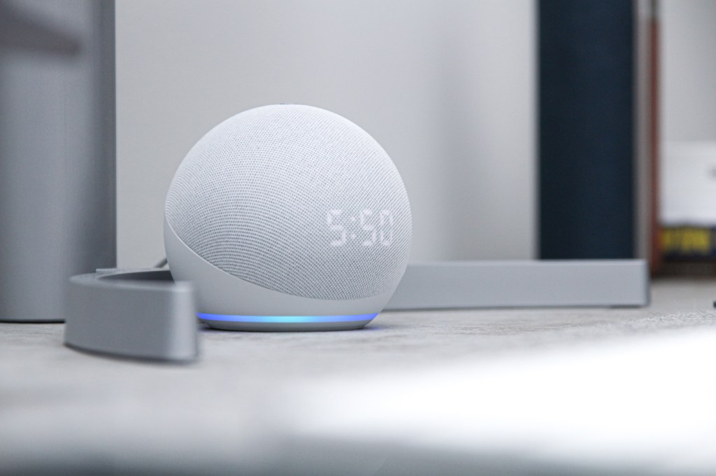 Amazon Echo Dot; Alexa; Casa inteligente