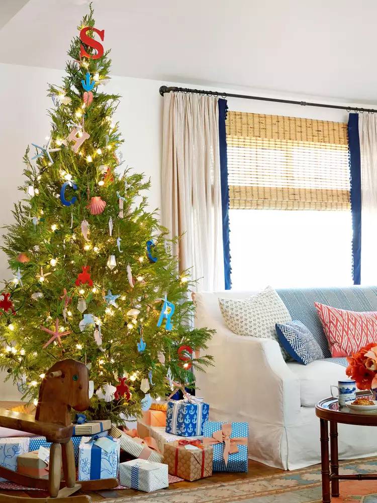 árvore de natal; árvore de natal decorada; natal; árvore de natal grande