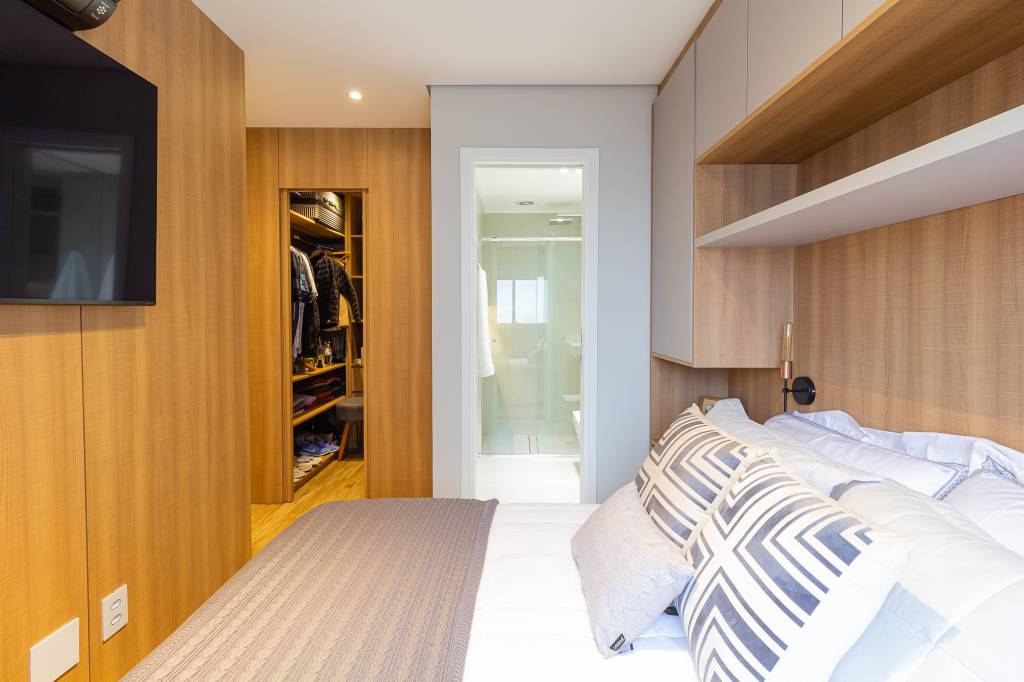 Quarto; cama; closet; marcenaria