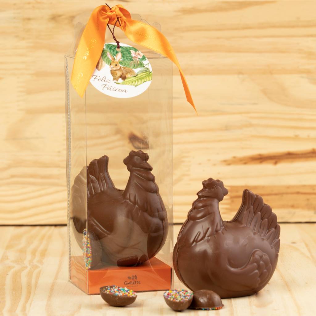 Páscoa: marca cria galinha e peixes de chocolate