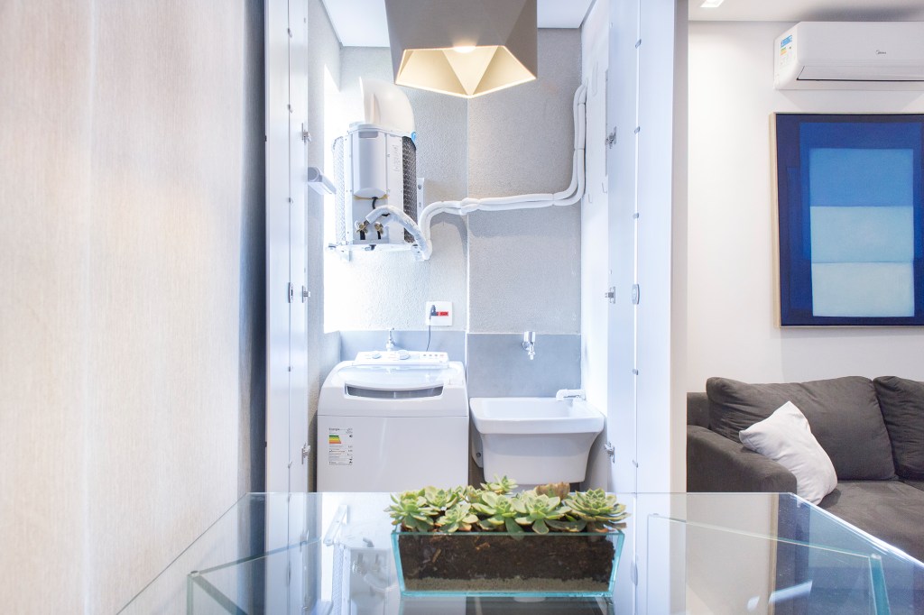 Cinza azul lavanderia armário apê 29 m2 Inovando Arquitetura decoração estudio armario marcenaria lavanderia