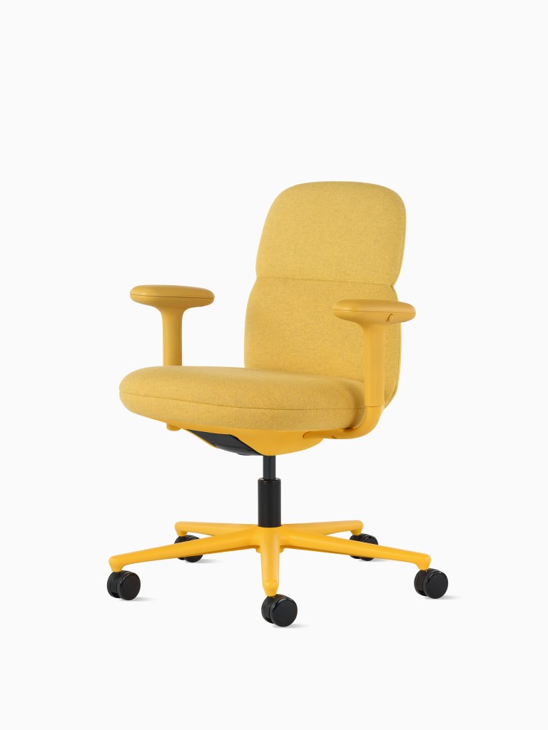 Cadeira Asari amarela.