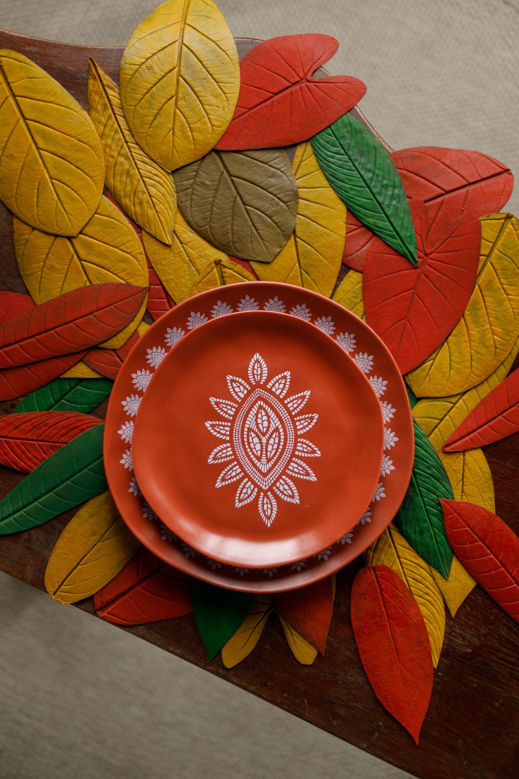 Martha Medeiros lança coleção de mesa posta inspirada na Flor do Mandacaru