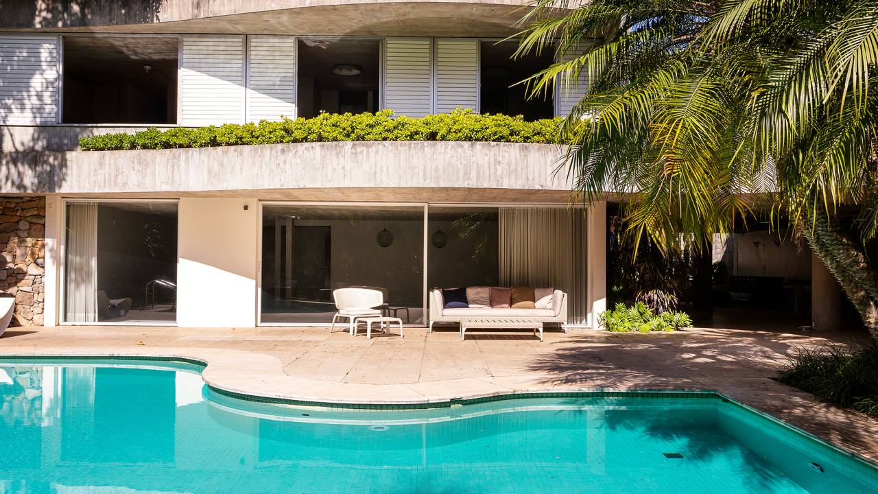 Casa modernista tem projeto de Ruy Ohtake e releitura de Márcio Kogan