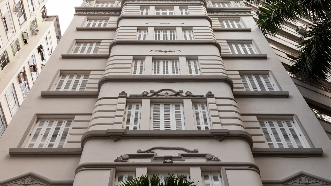 Retrofit transforma o antigo Hotel Paysandu em edifício residencial. Projeto Cité Arquitetura.