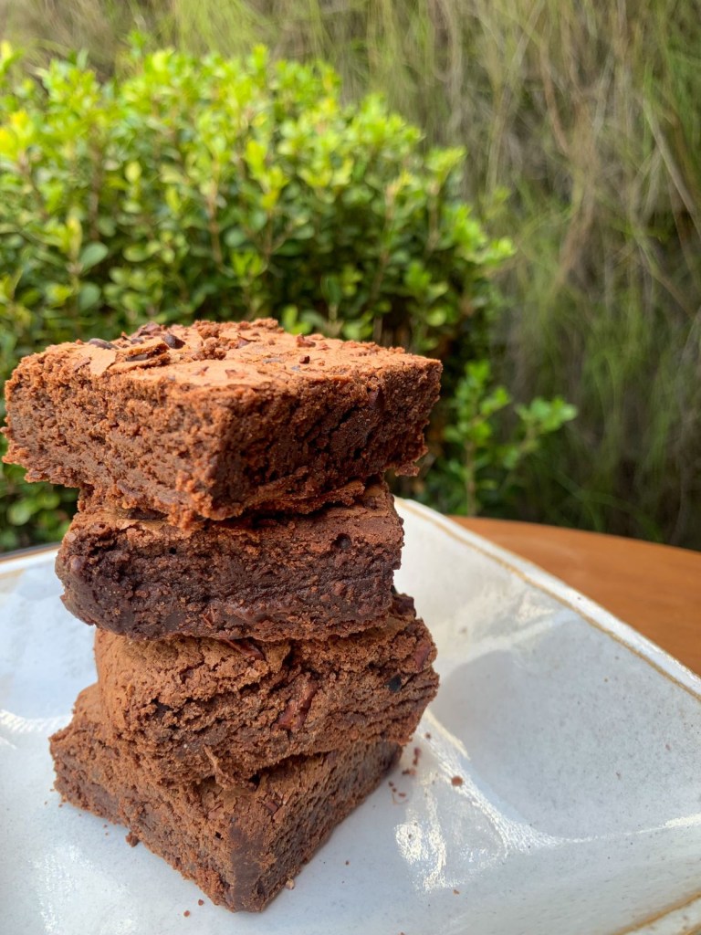 Páscoa: aprenda a fazer brownie de chocolate