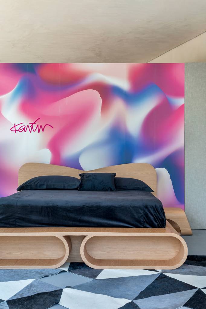 Quarto assinado por Karim Rashid para a Mostra Sleep Experience.