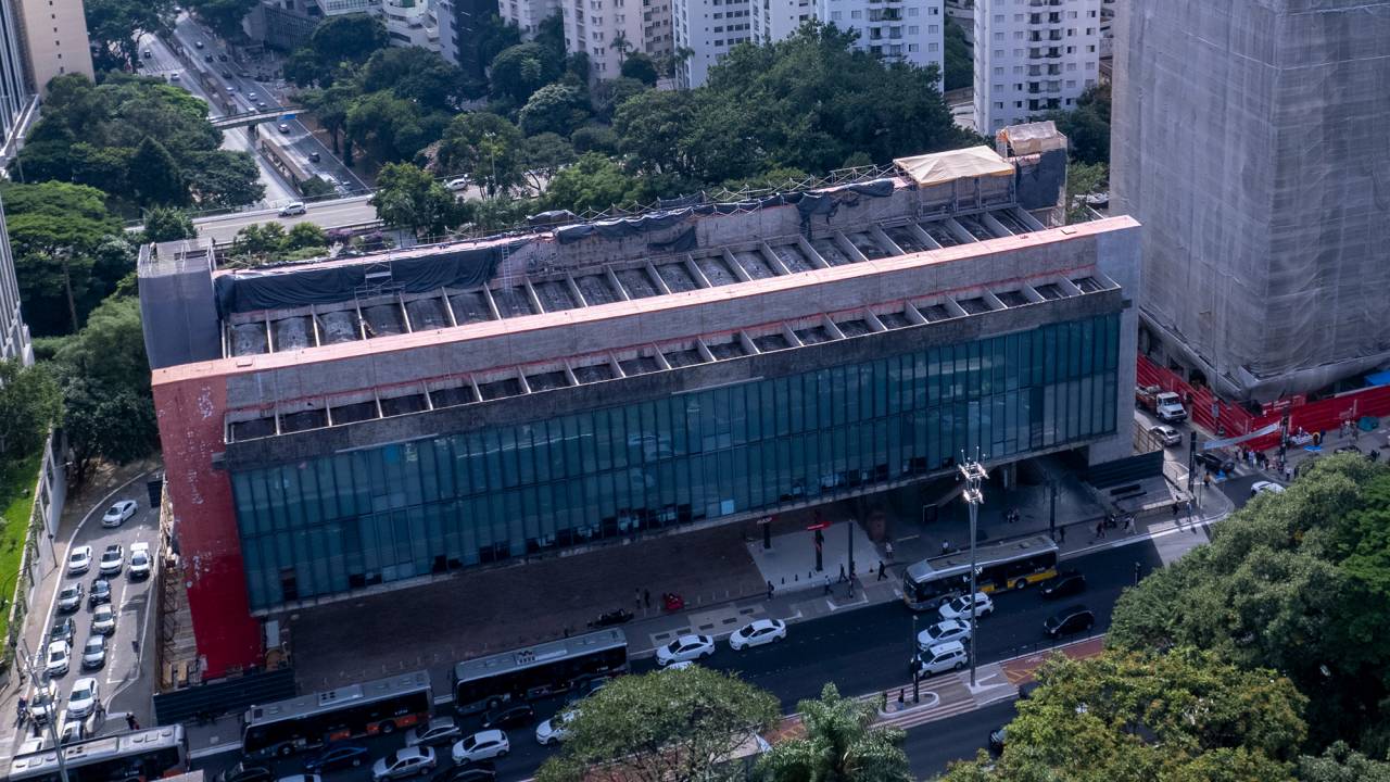 MASP sem pilares vermelhos? Entenda a restauração do museu!