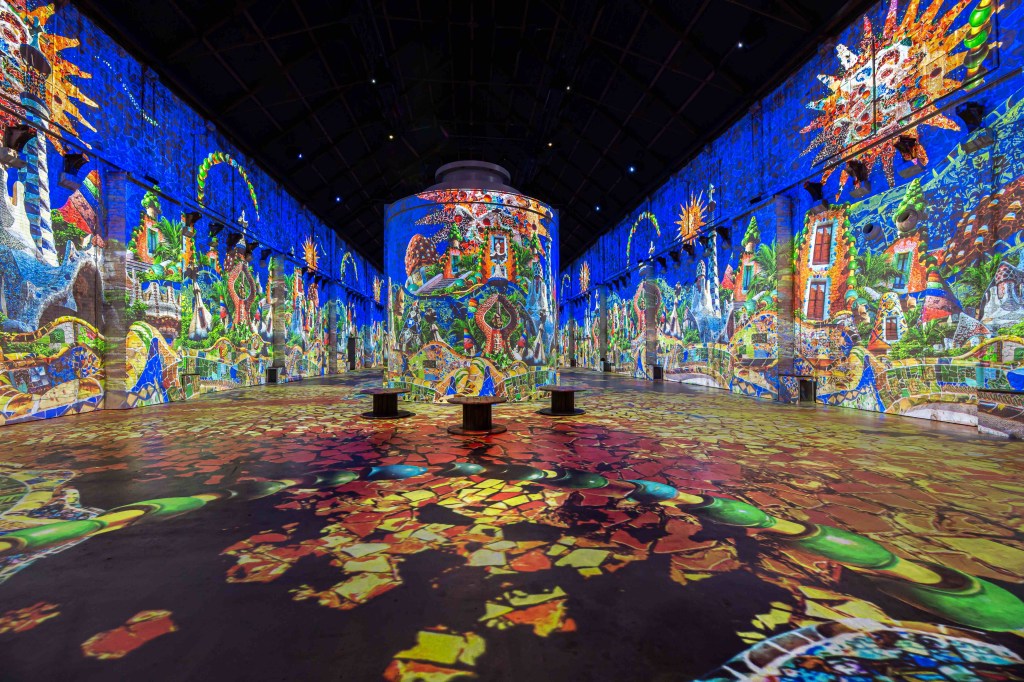 Klimt e Gaudí: exposição imersiva chega ao Brasil em uma área de 2400 m²