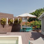 Piscina retangular com deck amplo é centro das atenções em apê de 500 m²