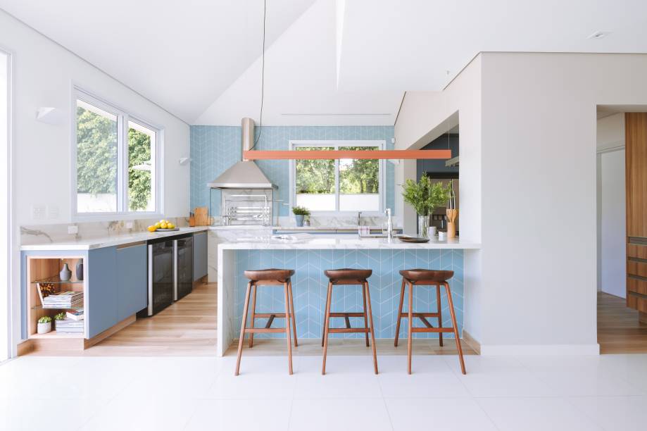 Cozinhas coloridas: 42 ideias criativas para um espaço cheio de vida