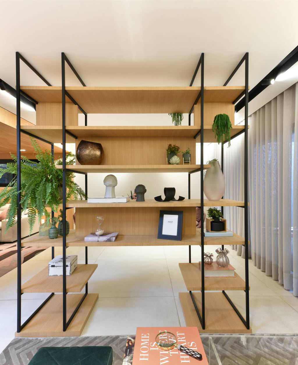 5 projetos com boas ideias de nichos e prateleiras