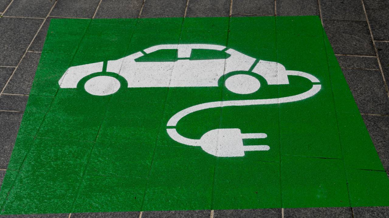 O meu condomínio pode ter carregador para carro elétrico?