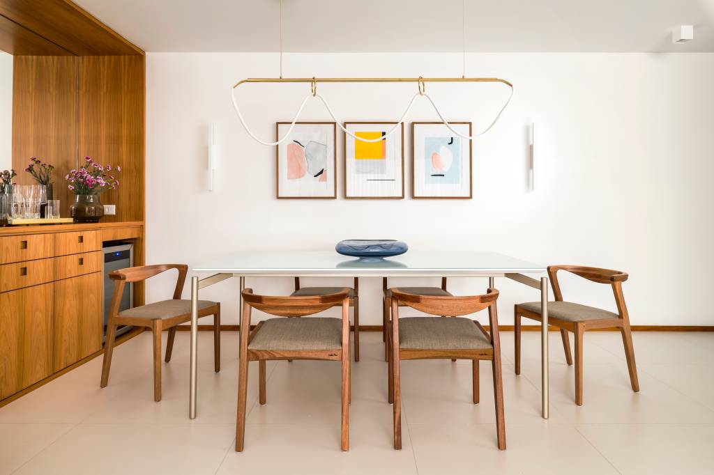 Qual o tamanho ideal de uma mesa de jantar para 6 lugares?