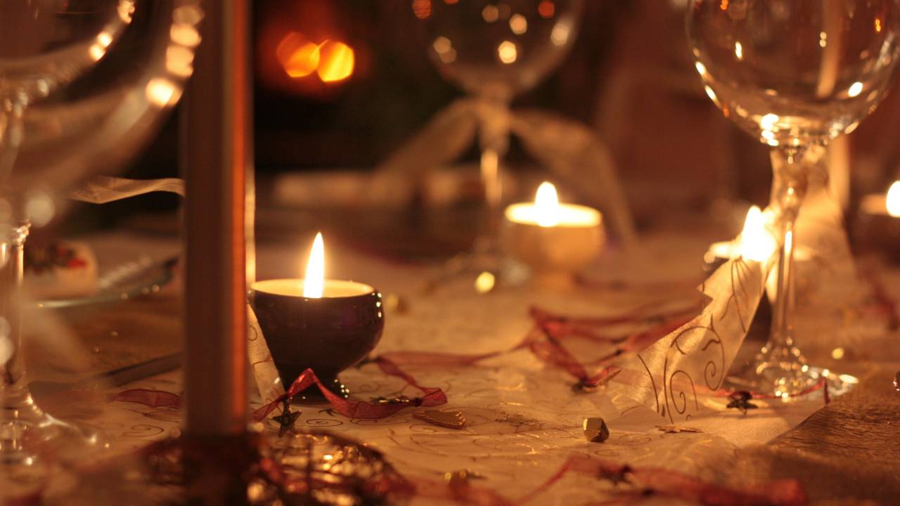 Inspire-se: 6 maneiras de decorar a mesa para a ceia
