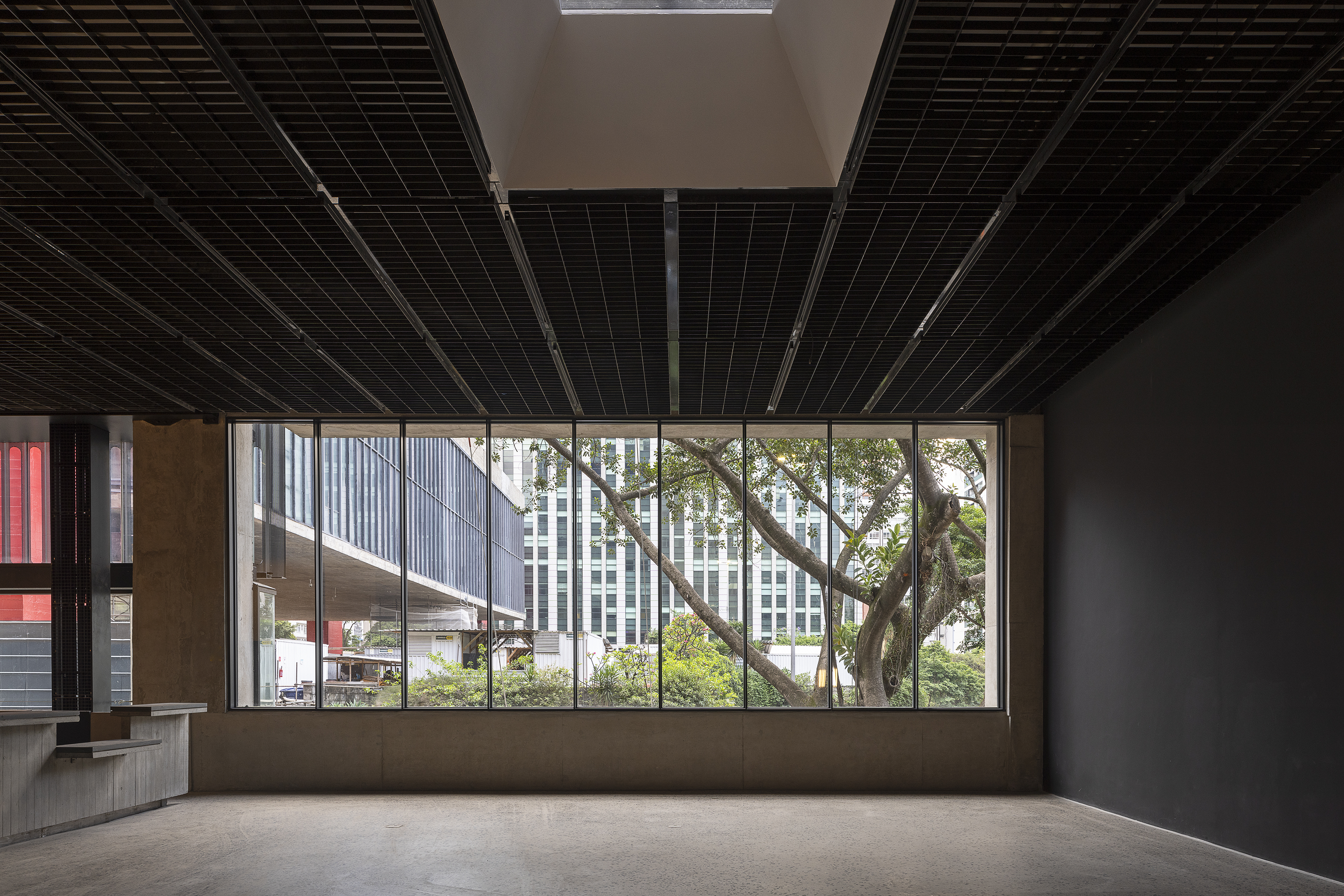 Descubra todos os detalhes do novo prédio do MASP! Projeto original de Lina Bo Bardi e novo bloco de Metro Arquitetos.