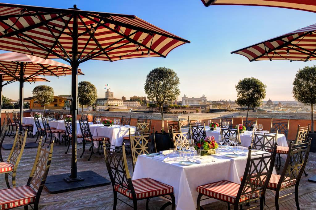 Ousado, refinado, lúdico e sofisticado: conheça o Café Ginori, em Roma. Na foto, Cielo Terrace do Hotel de la Ville.