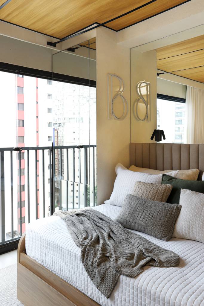 Mini estúdio de 19 m² tem charme de hotel com funcionalidade de apê. Projeto de Studio Manaô.