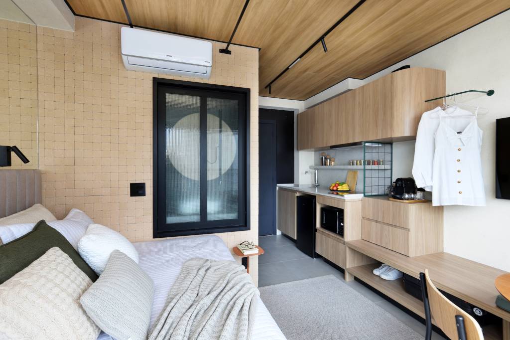Mini estúdio de 19 m² tem charme de hotel com funcionalidade de apê. Projeto de Studio Manaô.
