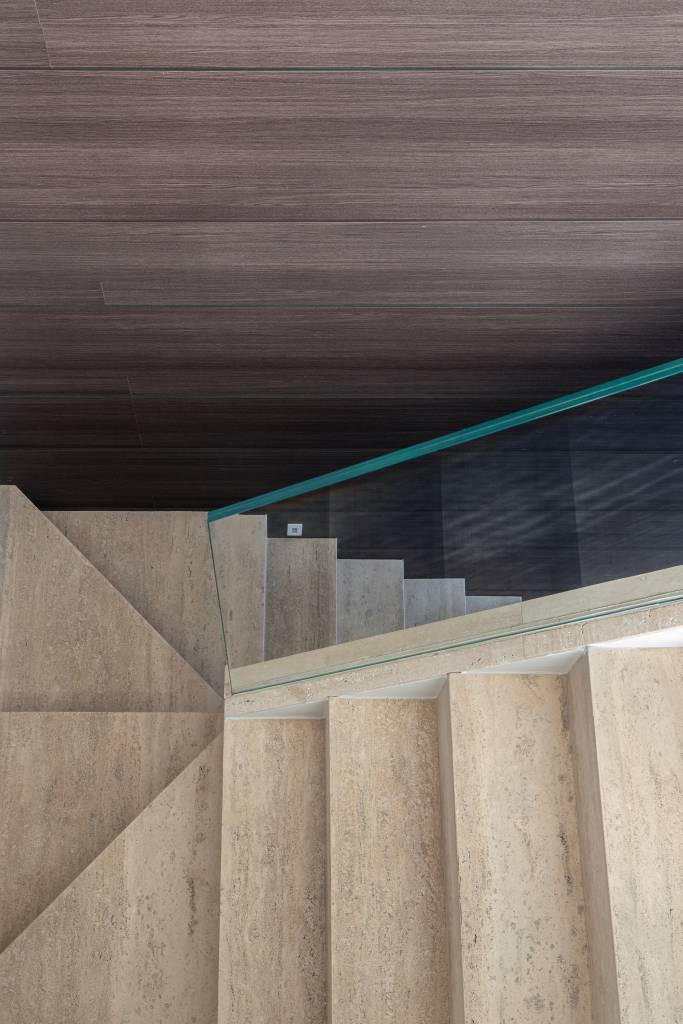 Vidros: veja principais tipos, recomendações de espessura e aplicações na decoração. Projeto de Dantas & Passos Arquitetura.