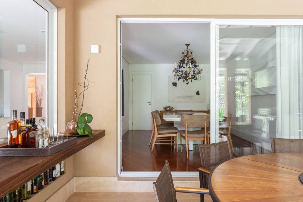 Vidros: veja principais tipos, recomendações de espessura e aplicações na decoração. Projeto de Dantas & Passos Arquitetura.
