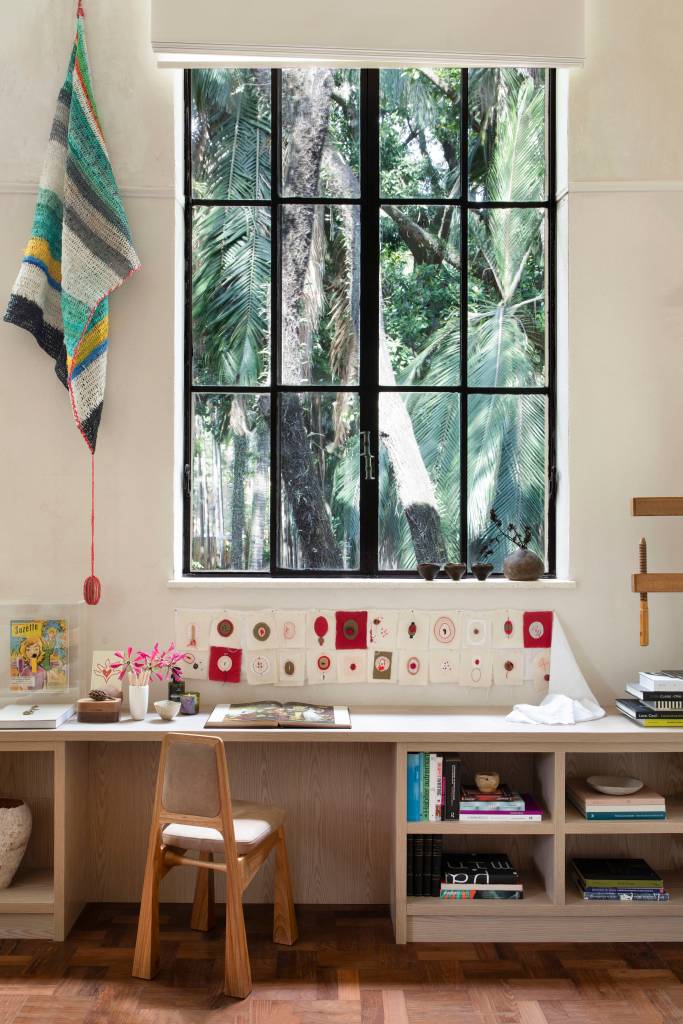 arte-textil-e-jardim-vertical-em-banheiro-sao-destaques-em-loft-na-casacor-sp-paula-neder-09 Arte têxtil e jardim vertical em banheiro são destaques em loft na CASACOR SP. Projeto de Paula Neder.