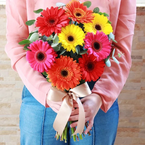 Dia das Mães: veja qual é a flor perfeita para cada tipo de mãe! Gérbera