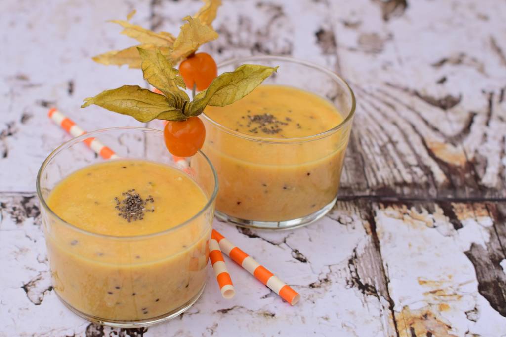 physalis-descubra-os-beneficios-e-tres-receitas-com-essa-fruta-exotica-02.jpeg Physalis: descubra os benefícios e três receitas com essa fruta exótica. Na foto, smoothie.