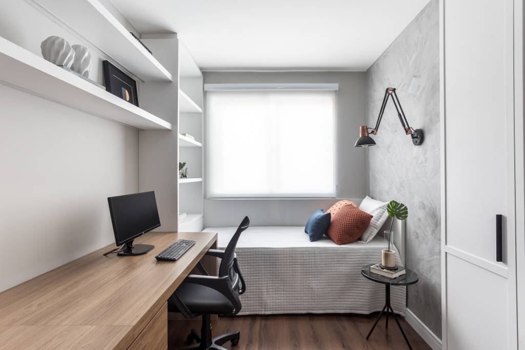 detalhes-metalicos-tons-de-cinza-e-madeira-compoem-ape-elegante-de-75-m-dc55-arquitetura-08-quarto Detalhes metálicos, tons de cinza e madeira compõem apê elegante de 75 m². Projeto de DC55 Arquitetura.