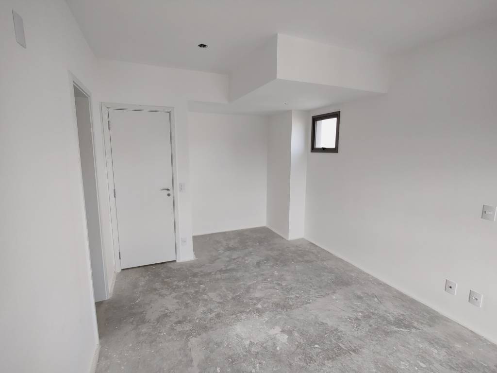 Antes e depois: projetos modernos renovados com o evelopamento de móveis e portas. Projeto de Rosangela Pena.